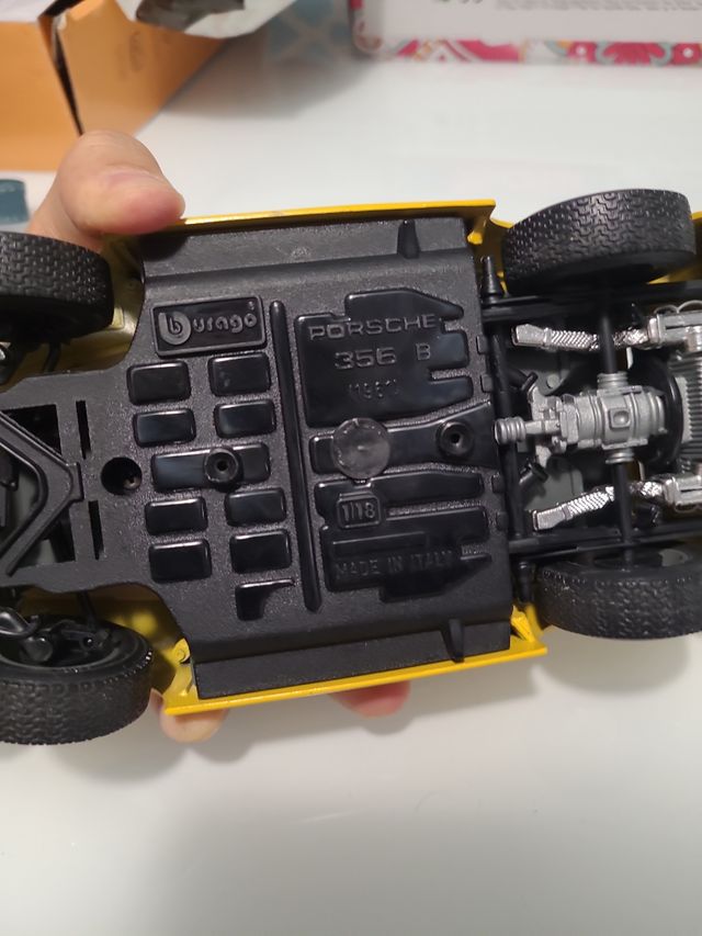 Carrello portico 356 b burago 1/18 in metallo