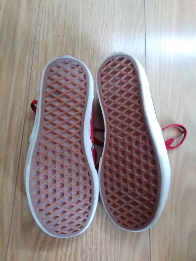  Deportivas Vans rojas niño