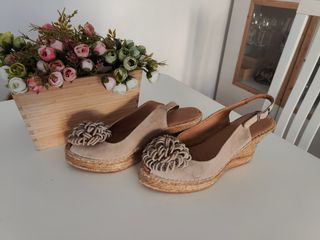 Zapatos con cuña