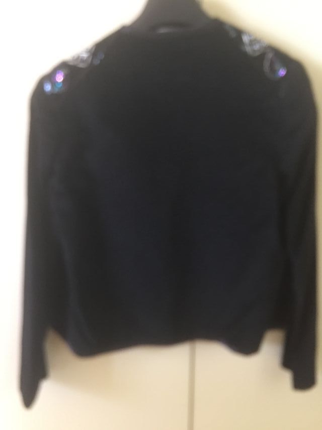 Chaqueta señora terciopelo negro con pedrería