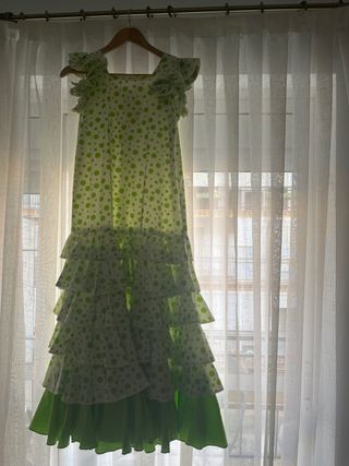 Traje flamenca niña lunares verdes y mantoncillo