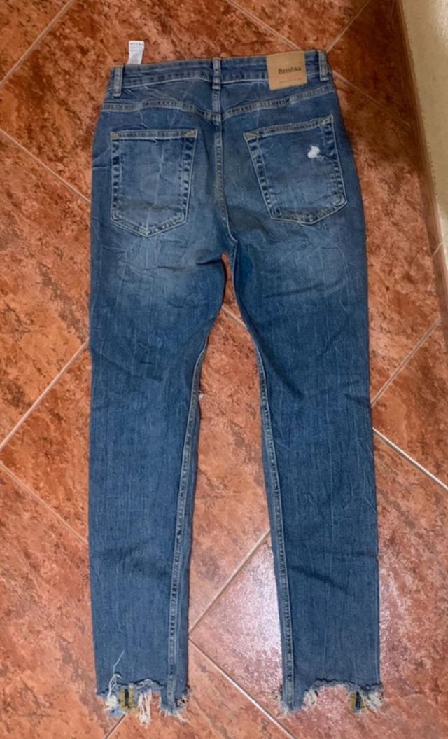 Pantalón vaquero para hombre de Bershka