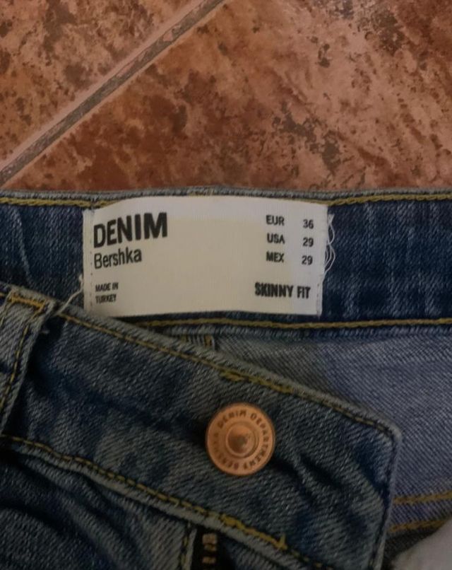 Pantalón vaquero para hombre de Bershka