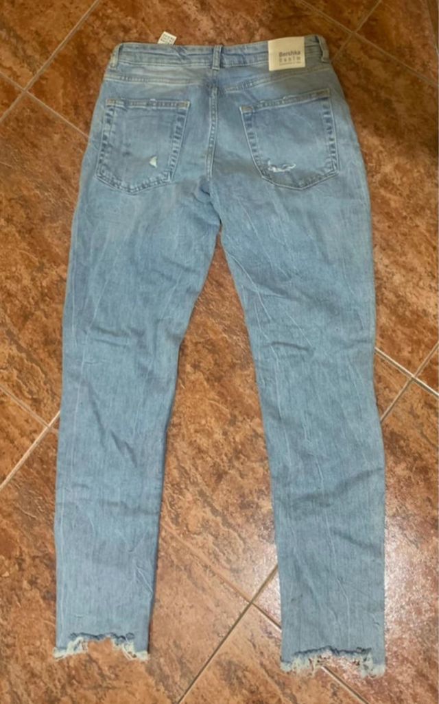 Pantalón vaquero pitillo para hombre de Bershka