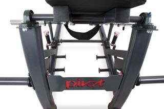 Máquina de Empuje de Cadera Pivot Fitness 677HP