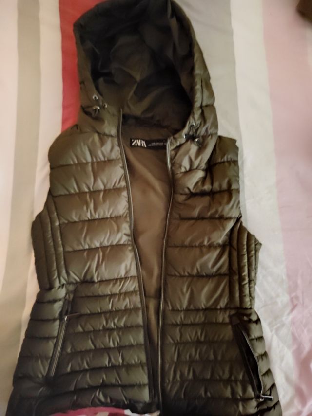 Chaleco acolchado color verde