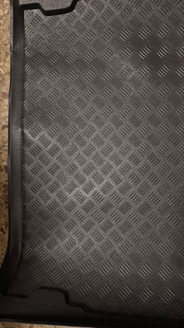 🎁 Tappetino sagomato bagagliaio Ford Mondeo BA7