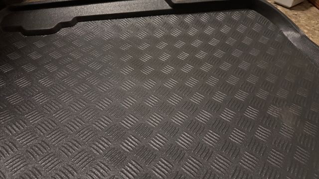 🎁 Tappetino sagomato bagagliaio Ford Mondeo BA7