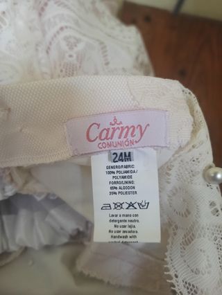 precioso traje arras con corona y esparteñas a jue