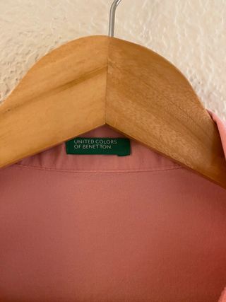Camiseta rosa de Benetton