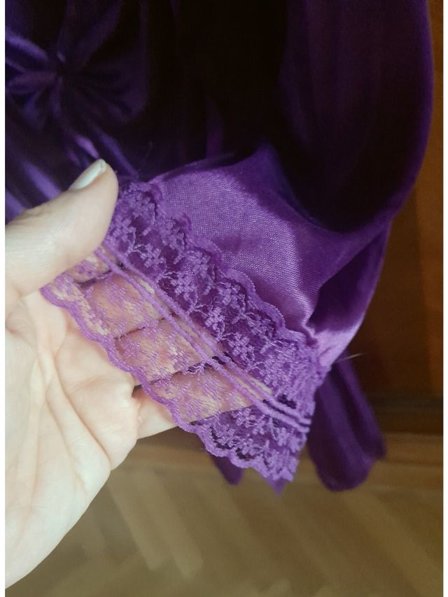 Conjunto lencero color púrpura. Talla M