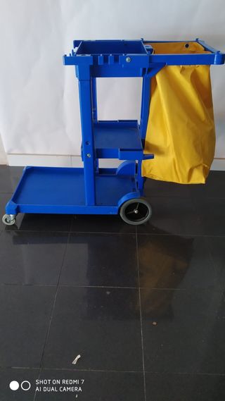 Carrito de limpieza