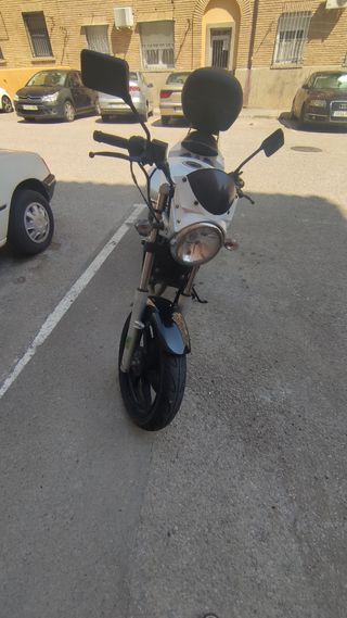 Hysoung gt comet 125 naked blanca