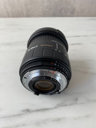 Cámara Nikon F90X + 2 obj Sigma 28-105mm y 70-300m