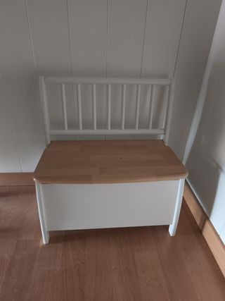 banco almacenaje blanco y madera