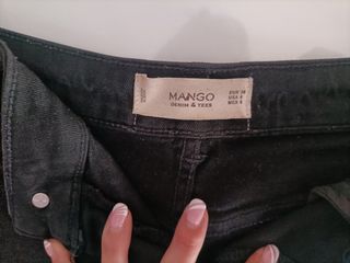 pantalones cortos en negro