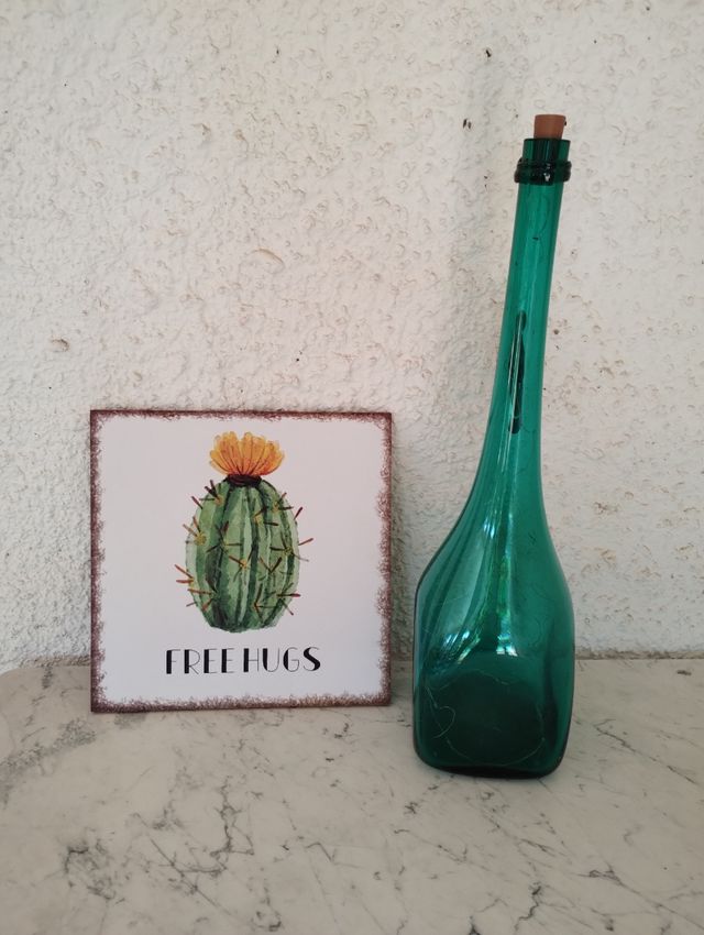 CONJUNTO DE CUADRO Y BOTELLA CON LUZ.