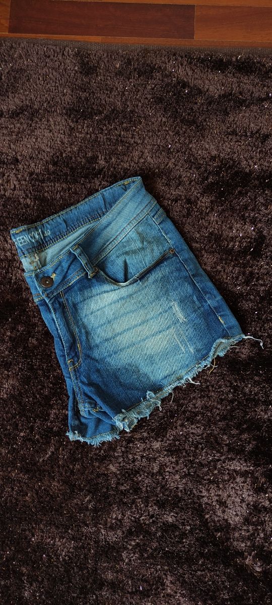 Short vaquero. Pantalón corto. Tejano. Denim