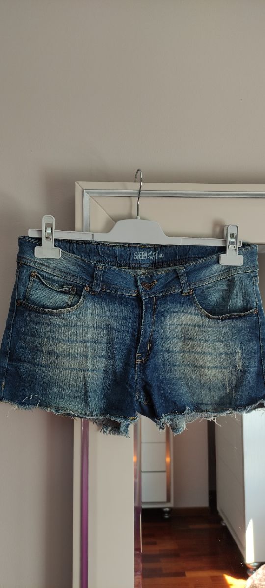 Short vaquero. Pantalón corto. Tejano. Denim