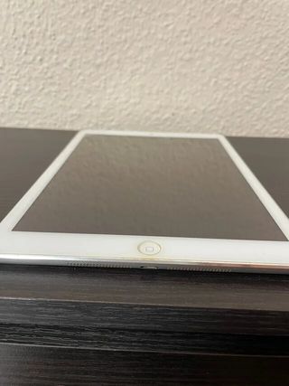 IPAD AIR 32GB + REGALOS