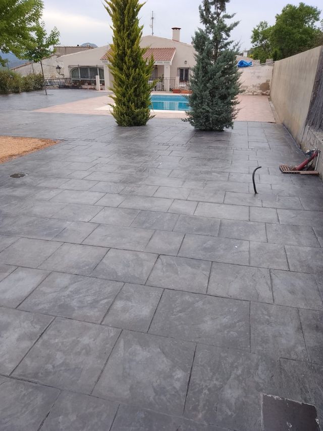 Hormigon impreso y pulido decorativo  Reformas