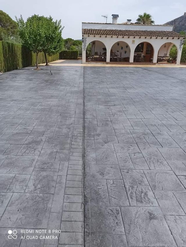 Hormigon impreso y pulido decorativo  Reformas