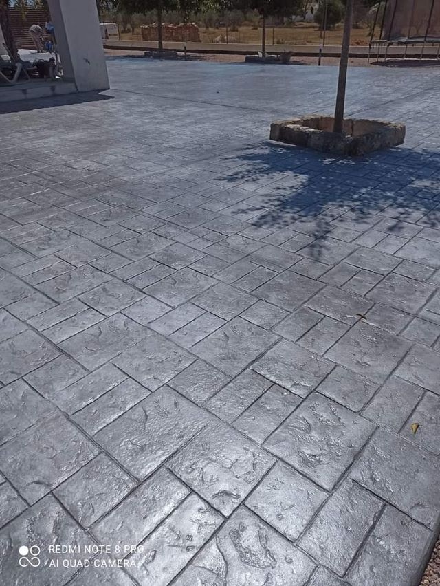 Hormigon impreso y pulido decorativo  Reformas
