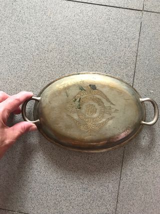 Tetera/ chocolatera, cubiertos y bandeja