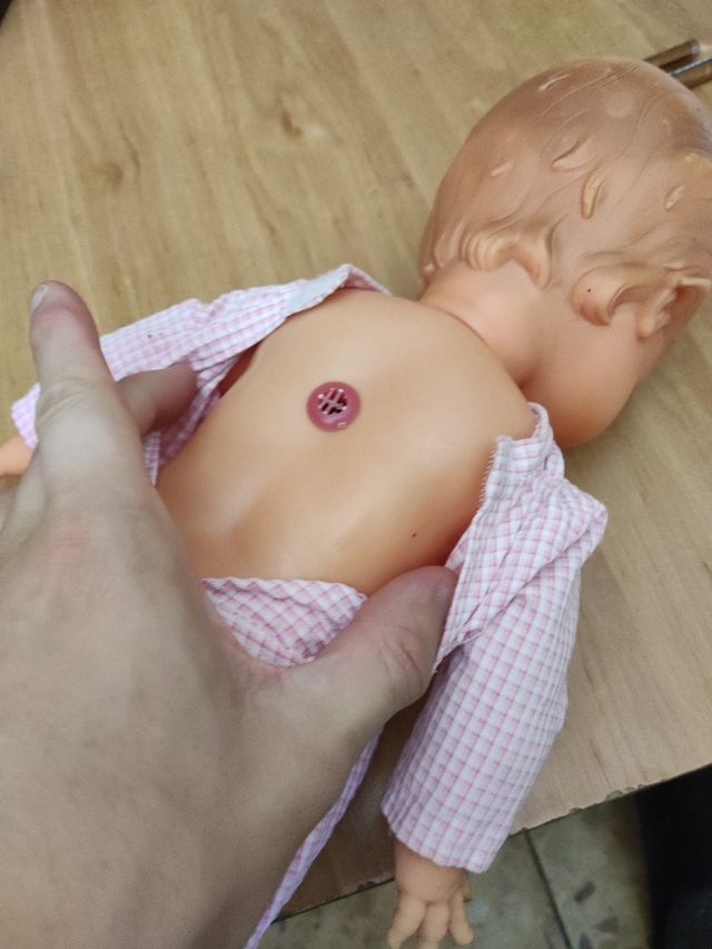 muñeca años 90 pijama rosa