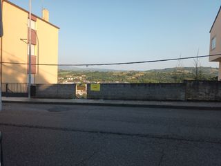 Terreno en venta en Sarria. Edificable.