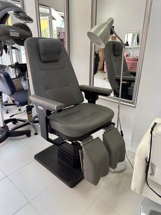 Peluquería Silla y tocador espejo vendo