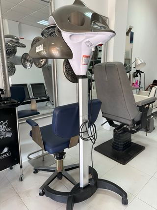 Peluquería Silla y tocador espejo vendo