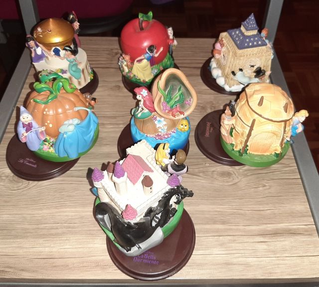 Figuras Musicales Peter Pan, Blanca Nieves y otros