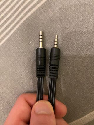 Cable AV: mini jack macho (3.5mm) a 3 RCA macho