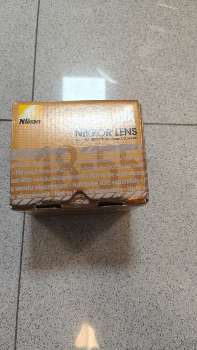objetivo cámara nikon 18-55