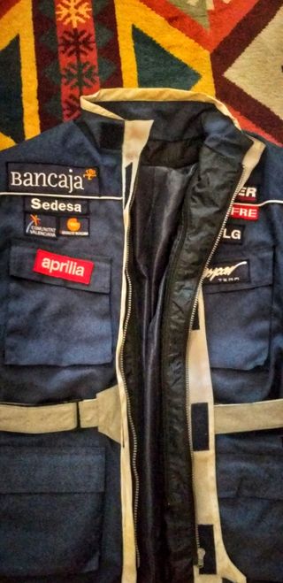 Chaqueta moto con protección