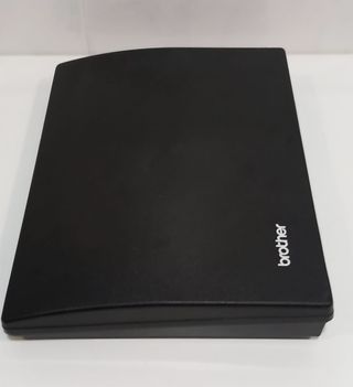 Máquina de escribir electrónica Brother EP22