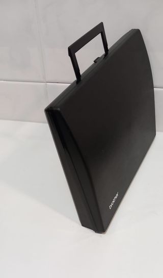 Máquina de escribir electrónica Brother EP22
