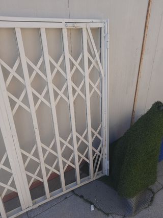 reja abatible para ventana