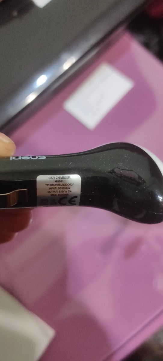 cargador de coche 2'1 A. conexión MINU USB