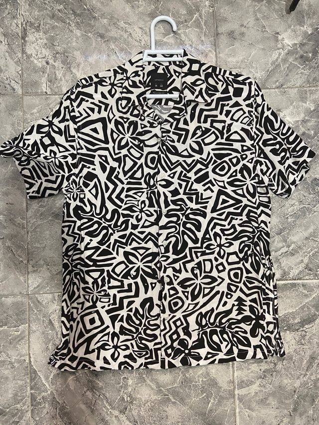 Camisa corta veraniega .