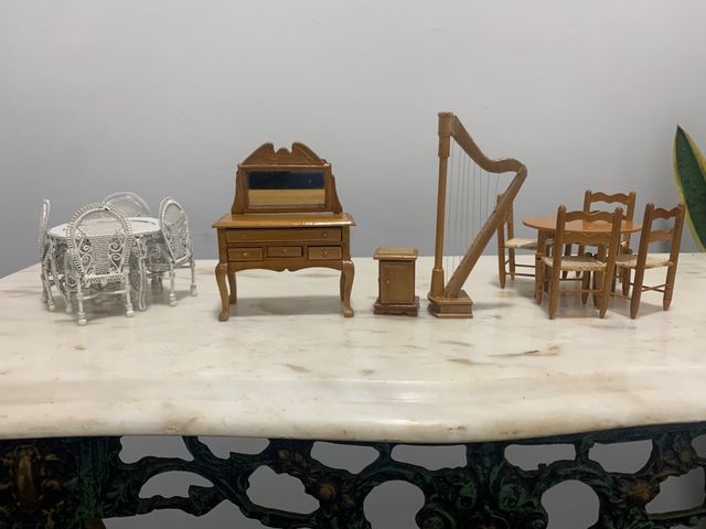 Lote muebles casa de muñecas en miniatura