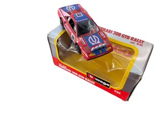 Carro Ferrari 308 GTB Rally