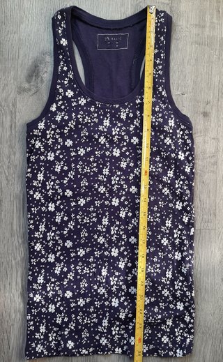 Camiseta de tirantes. talla L