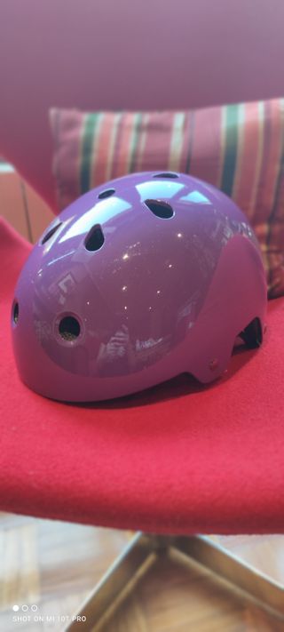 Casco para Patines, Patinete y Skate. Talla S