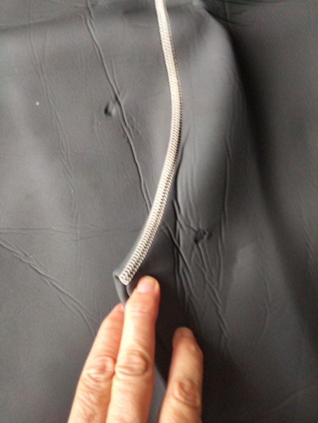 Neopreno corto y camisa manga corta y puntillas