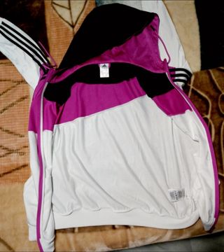 Chándal de chica marca Adidas 