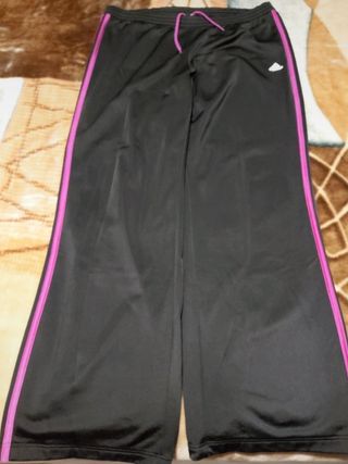 Chándal de chica marca Adidas 
