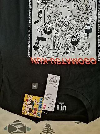 uniqlo camiseta nueva manga Osomatsu Kun