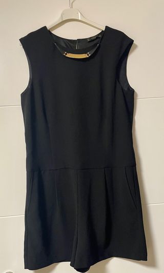 Mono corto negro Zara talla L